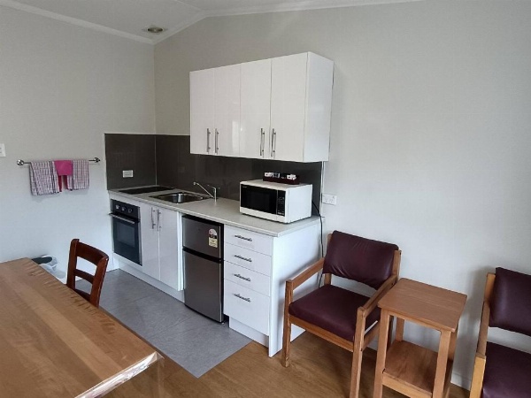 Bayfield Motel and Apartment image 22