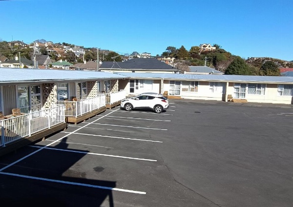 Bayfield Motel and Apartment image 30